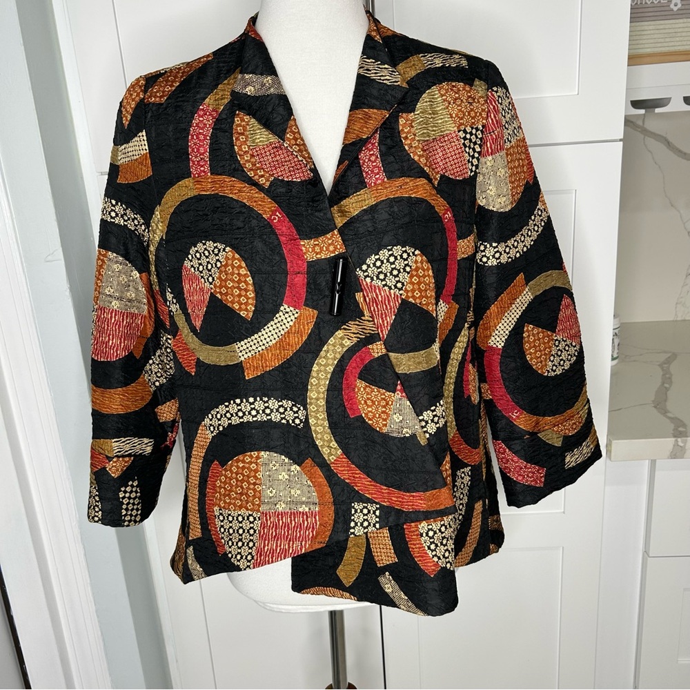 I.C. by Connie K Size S Black Print Crinkle Jacket W Asymmetrical Hem USA